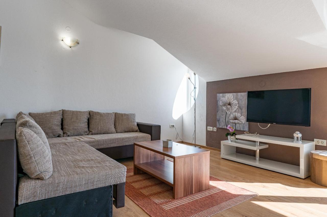 Villa Mirela Petrcane Ngoại thất bức ảnh