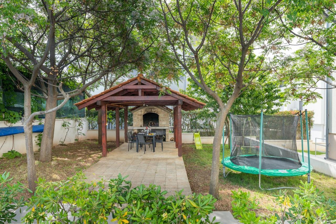 Villa Mirela Petrcane Ngoại thất bức ảnh