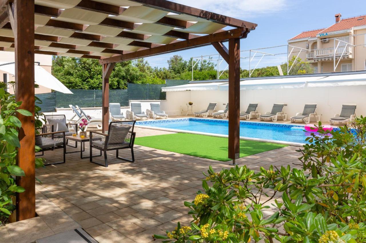 Villa Mirela Petrcane Ngoại thất bức ảnh
