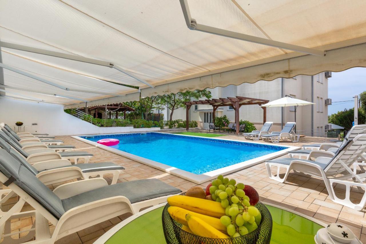 Villa Mirela Petrcane Ngoại thất bức ảnh