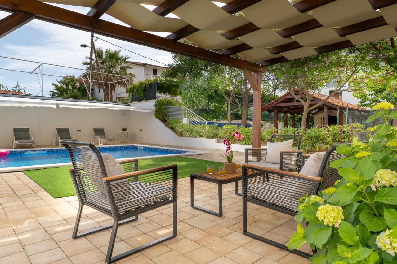 Villa Mirela Petrcane Ngoại thất bức ảnh