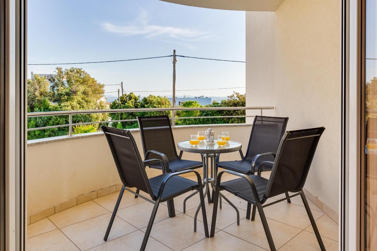 Villa Mirela Petrcane Ngoại thất bức ảnh