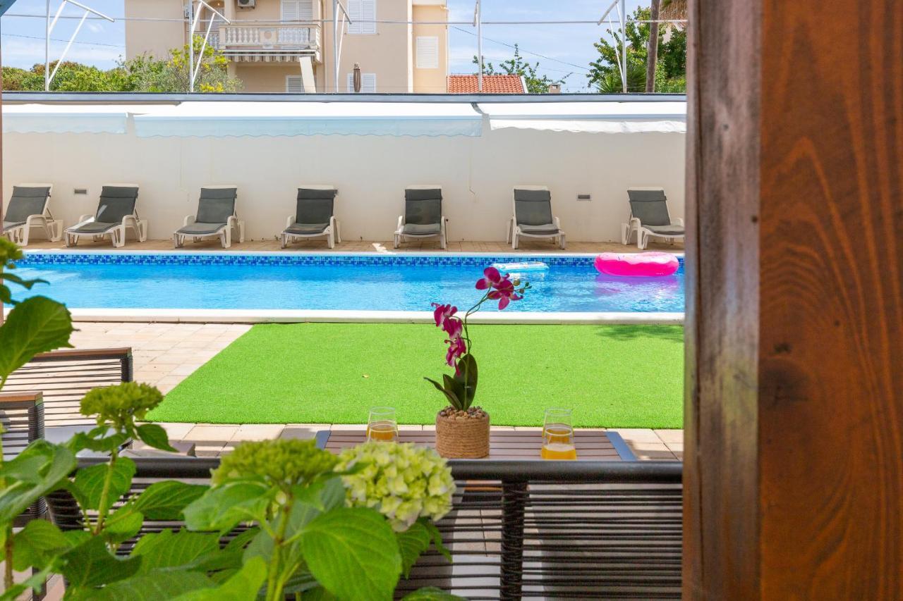 Villa Mirela Petrcane Ngoại thất bức ảnh