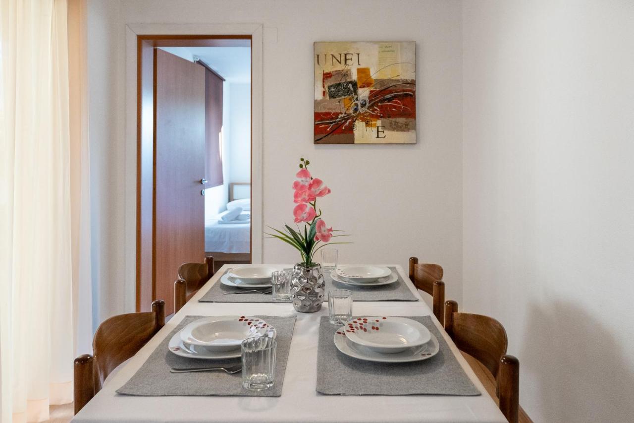 Villa Mirela Petrcane Ngoại thất bức ảnh